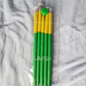 Lavish Essential Eye brushes collection